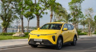 Doanh thu VinFast năm 2025 lập kỷ lục nhờ doanh số ô tô điện tăng mạnh